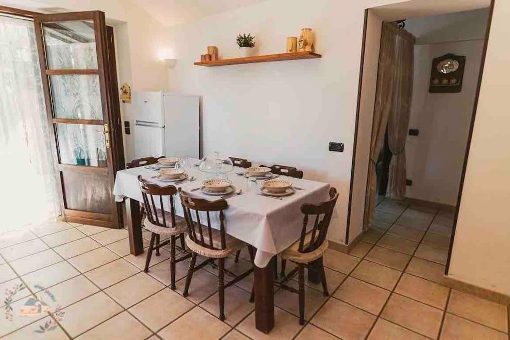 Trulli Nonna Graziella Villa โลโกโรตอนโด ภายนอก รูปภาพ